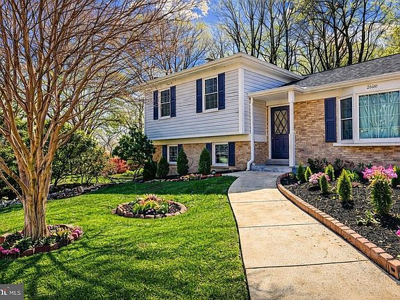 2nd image of 2800 Gunarette Way