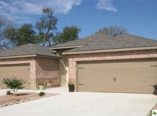 728 Saengerhalle Rd, New Braunfels, TX 78130