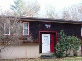 28 New Templeton Rd, Hubbardston, MA 01452