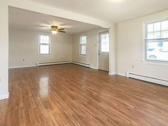 5th image of 336 Clinton St
