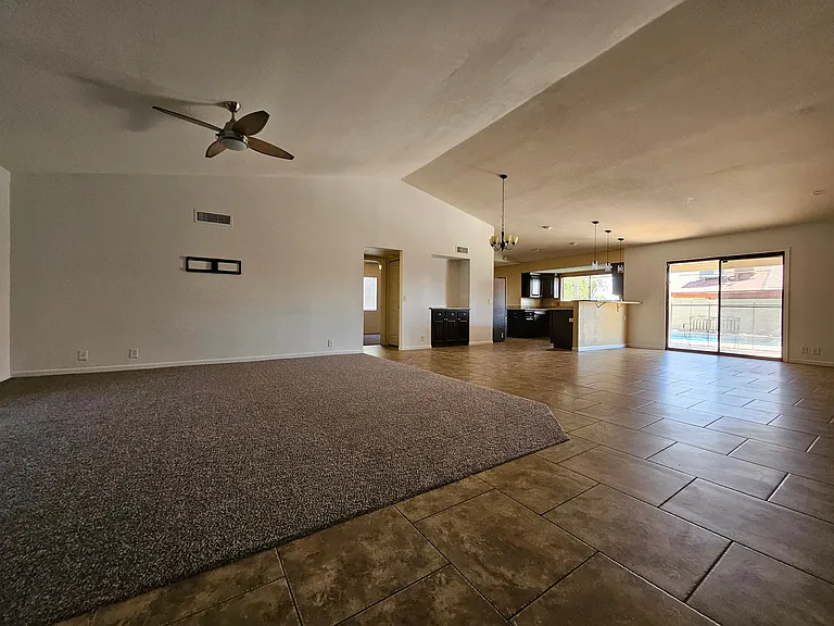7419 W Dahlia Dr — Photo 6