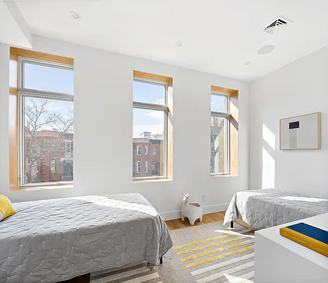 Sold by Compass | media 14