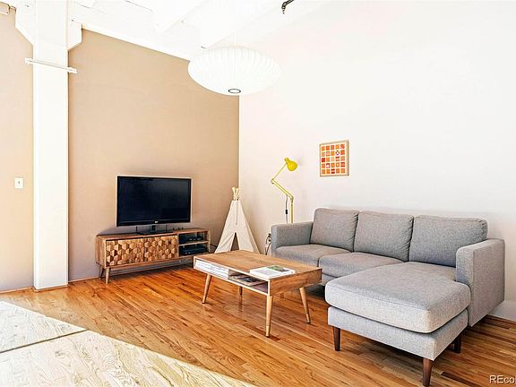 4th image of 1800 Lawrence St APT 307