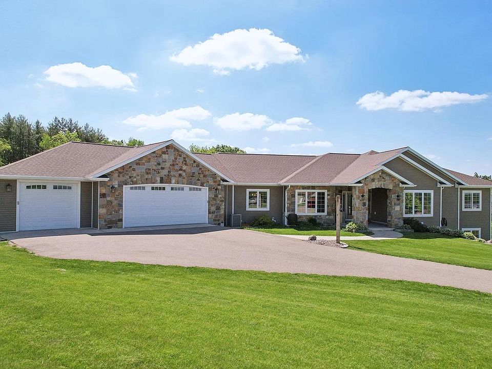 W7415 Oak Terrace, Pardeeville, WI 53954 | Zillow
