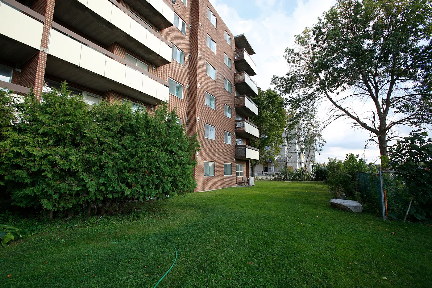 120 Elm Street — Photo 3