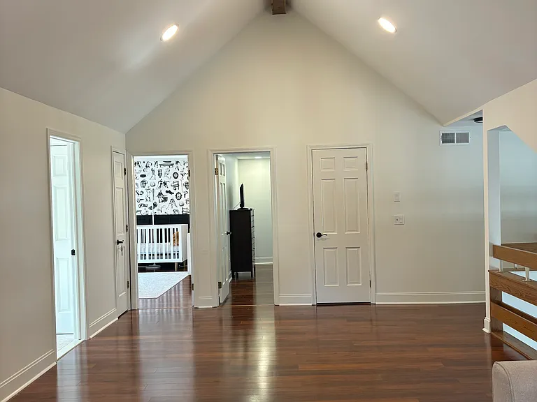 6035 Whitegate Xing — Photo 22