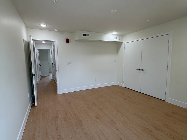 4212 Lancaster Ave #301 — Photo 31