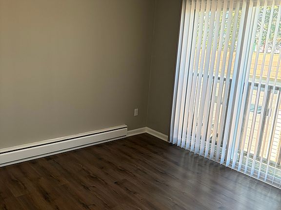 4th image of 1516 Avery St #4
