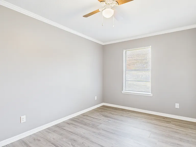 903 Waverly Rd — Photo 21