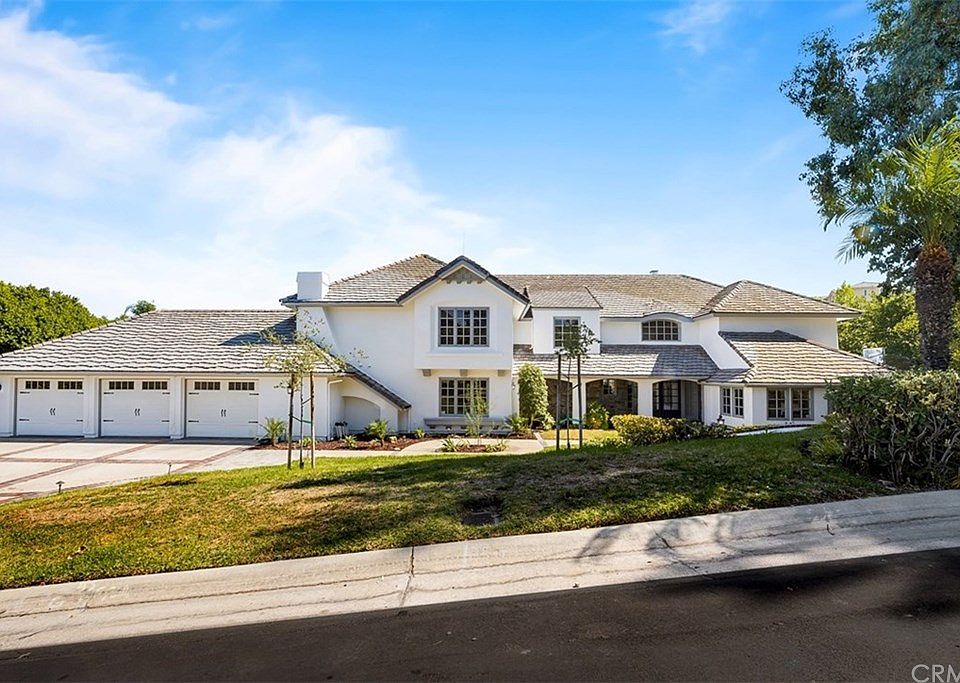 1st image of 6810 E Avenida De Santiago