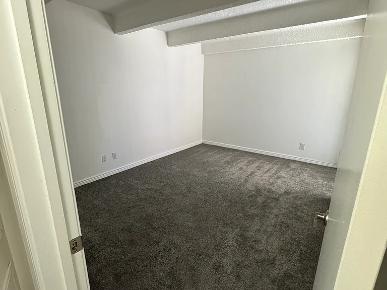 Villa Apartments — Photo 41