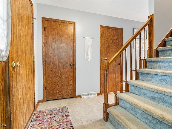 3rd image of 1847 Opal St