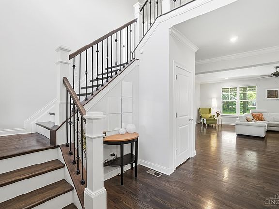 4th image of 5021 Belleview Ave