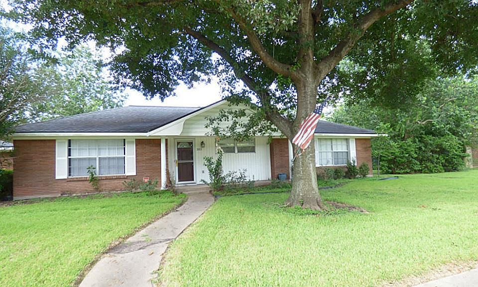 1st image of 15703 Jersey Dr