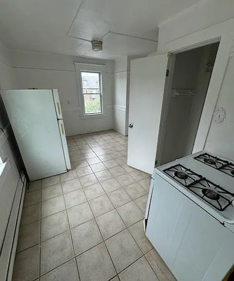 229 Helen St #1 — Photo 1