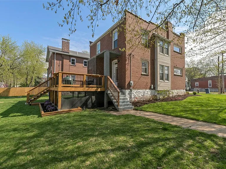 2135 Forest Ave — Photo 24