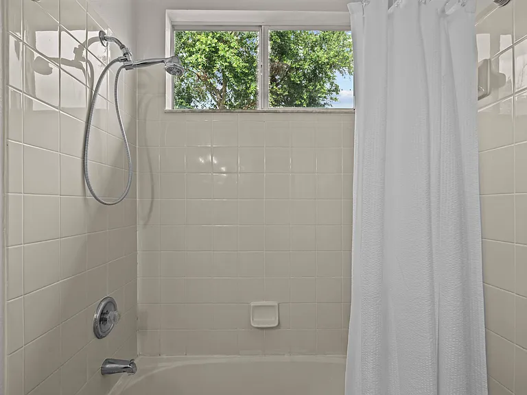 11611 Jordans Landing Ct — Photo 31