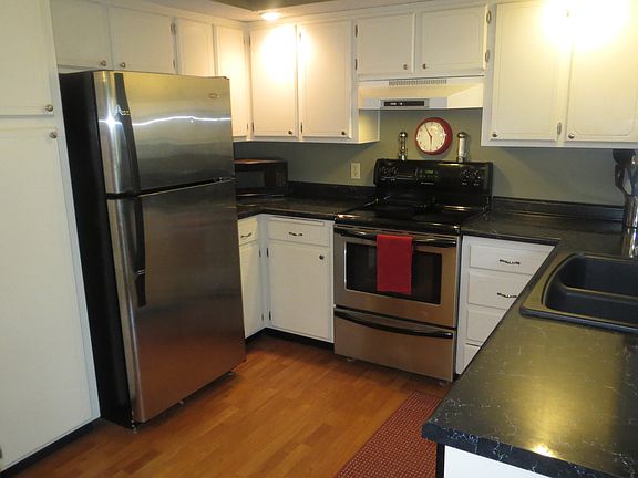4th image of 5710 Queens Dr