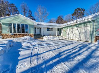 25991 River Rd, Cohasset, MN 55721