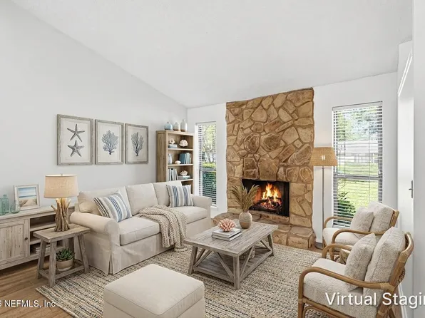 3933 PETITE Drive W, Jacksonville, FL 32250