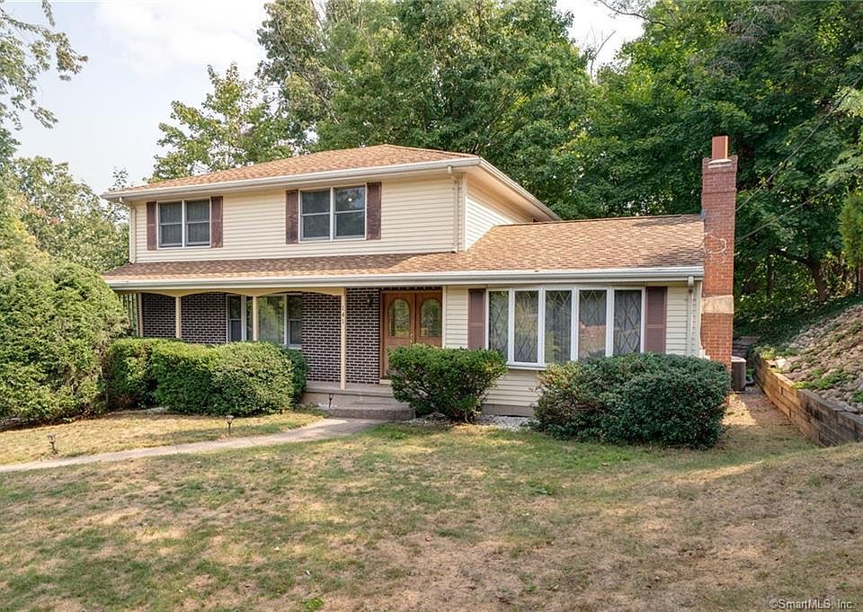 141 Oakwood Dr, New Britain, CT 06052 Zillow