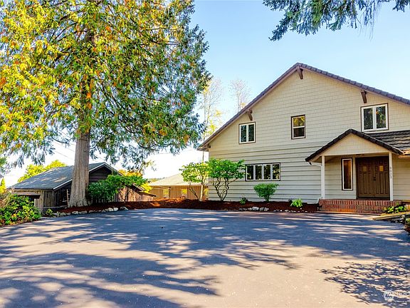 3rd image of 8023 Shirley Avenue