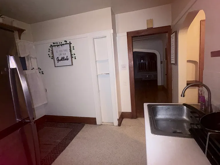 5733 W Philip Pl — Photo 9