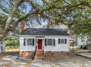 216 Hawthorne Rd, Fayetteville, NC 28301