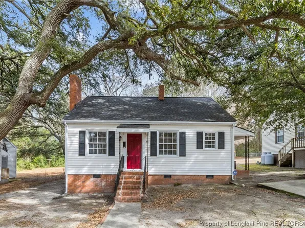 216 Hawthorne Rd, Fayetteville, NC 28301