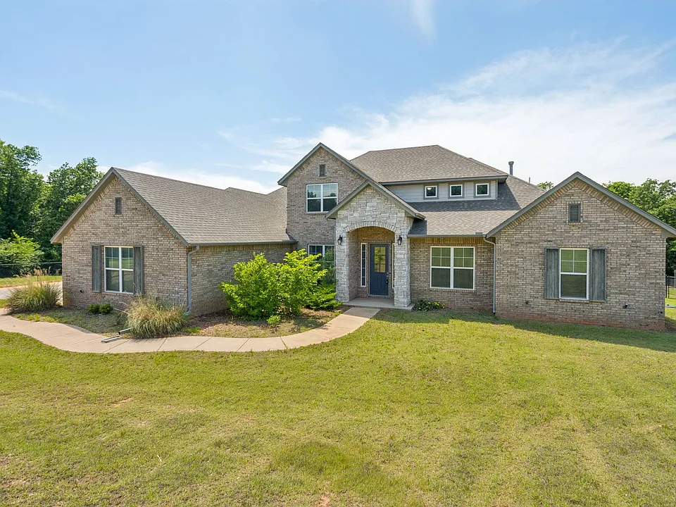 5709 Asheville Way