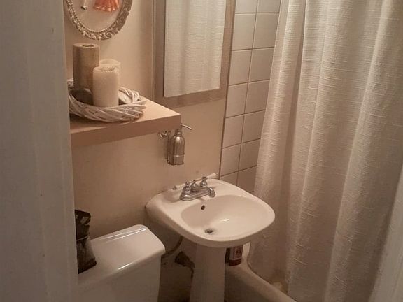 Bathroom with bathtub