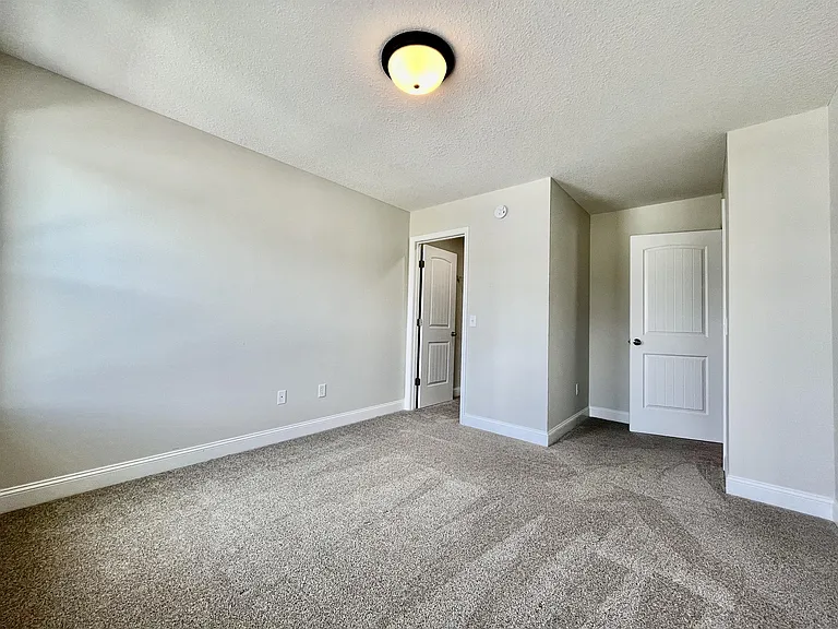 759 Fairview Cir — Photo 14