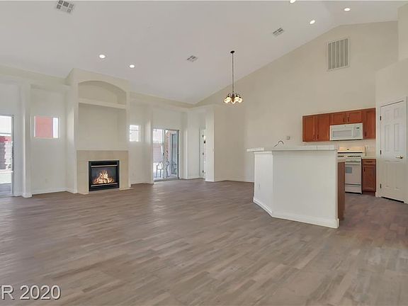 3rd image of 6104 Camas Canyon Ave