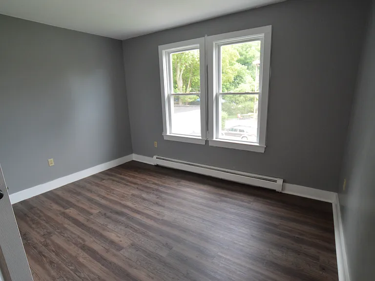 237 River St #B — Photo 4