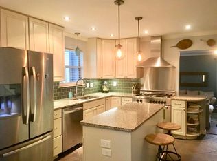 1166 E And West Rd, Charleston, SC 29412