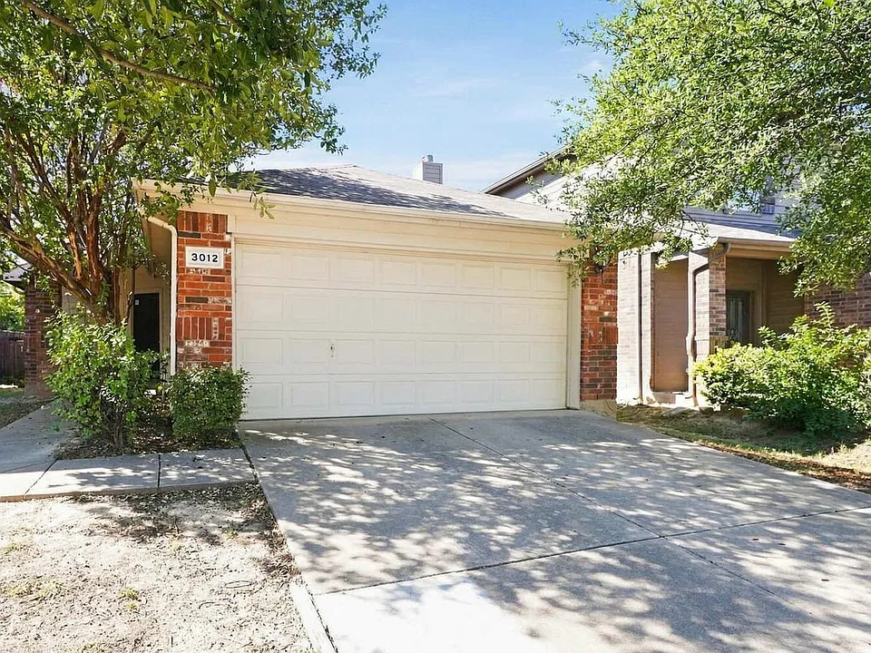 3012 Thicket Bend Ct
