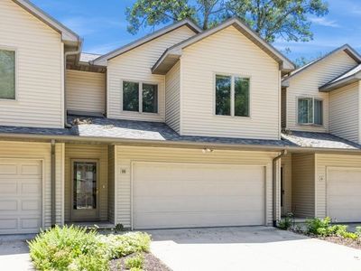 936 23rd Ave APT H, Coralville, IA, 52241