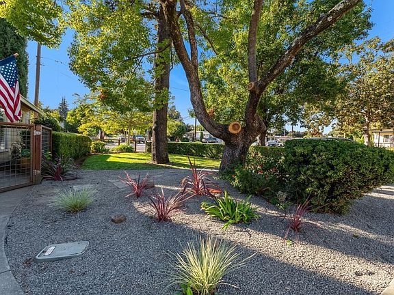 4th image of 2393 W Pueblo Avenue