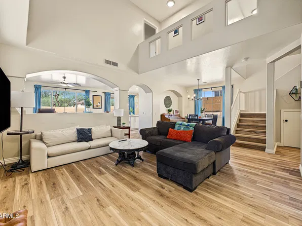 304 W MOUNTAIN SAGE Drive, Phoenix, AZ 85045
