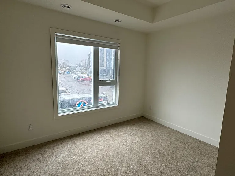 16 Melbourne Ave #202D — Photo 9