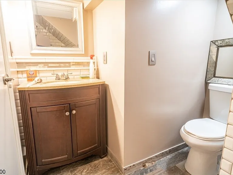 21 Donaldson Ave — Photo 9