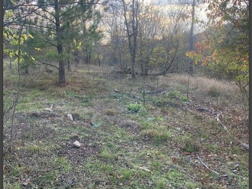 2nd image of 27 Hidden Pines Loop