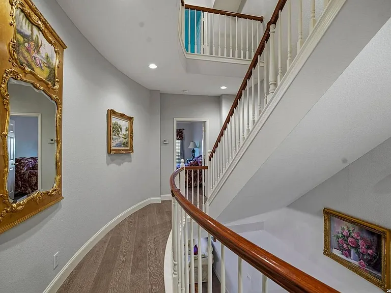145 Elizabeth Rd — Photo 23