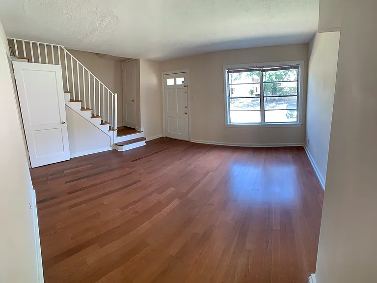 1684 Valley Ave — Photo 10