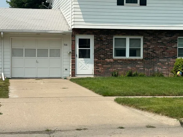 908 S 16th St, Norfolk, NE 68701