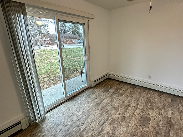 16183 Crest Dr #1 — Photo 20