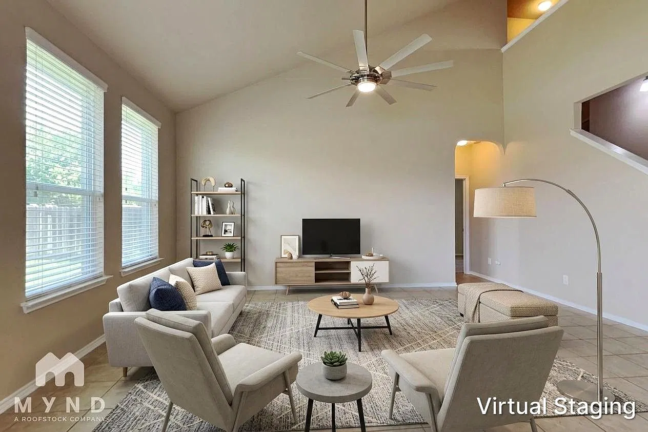 4 bed, 2.5 bath, 2360 sqft, $1,845 — Photo 2