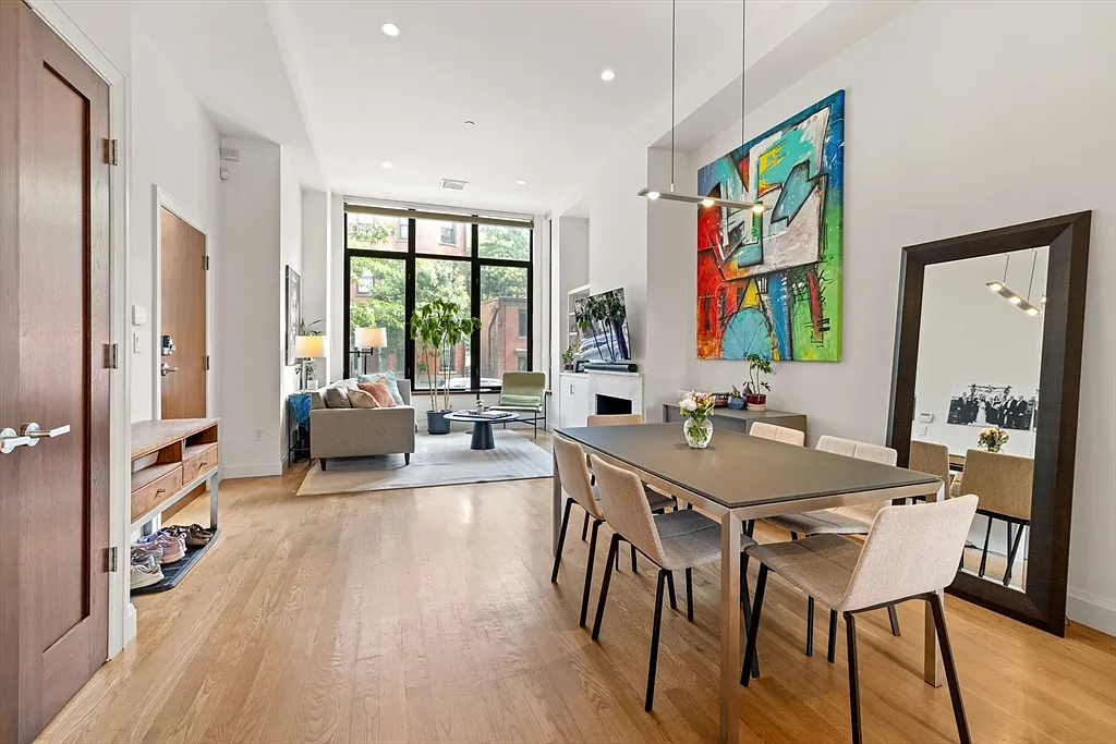 2 bed, 2.5 bath, 1412 sqft, $7,500 — Photo 4