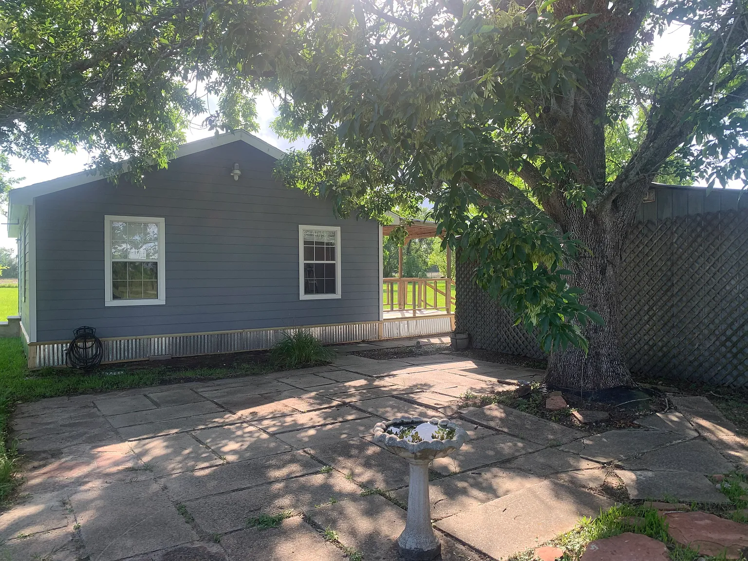 1 bed, 768 sqft, $1,200 — Photo 2