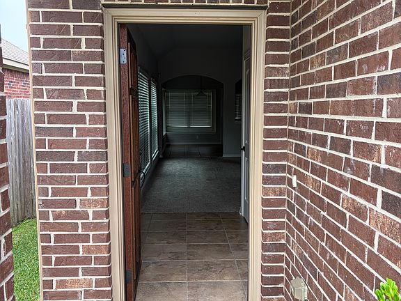 4th image of 3634 Diamond Creek Dr